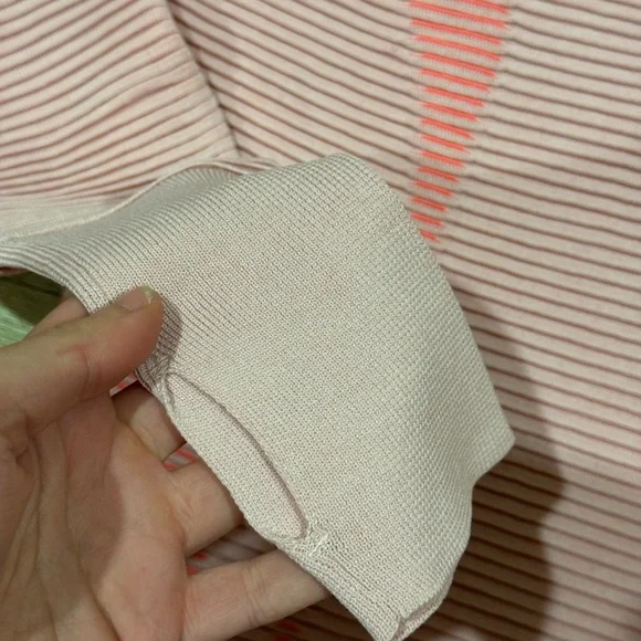 New Under Armour UA IntelliKnit Phantom 2.0 Crew Shirt 1354394 Women’s XS - Picture 5 of 6